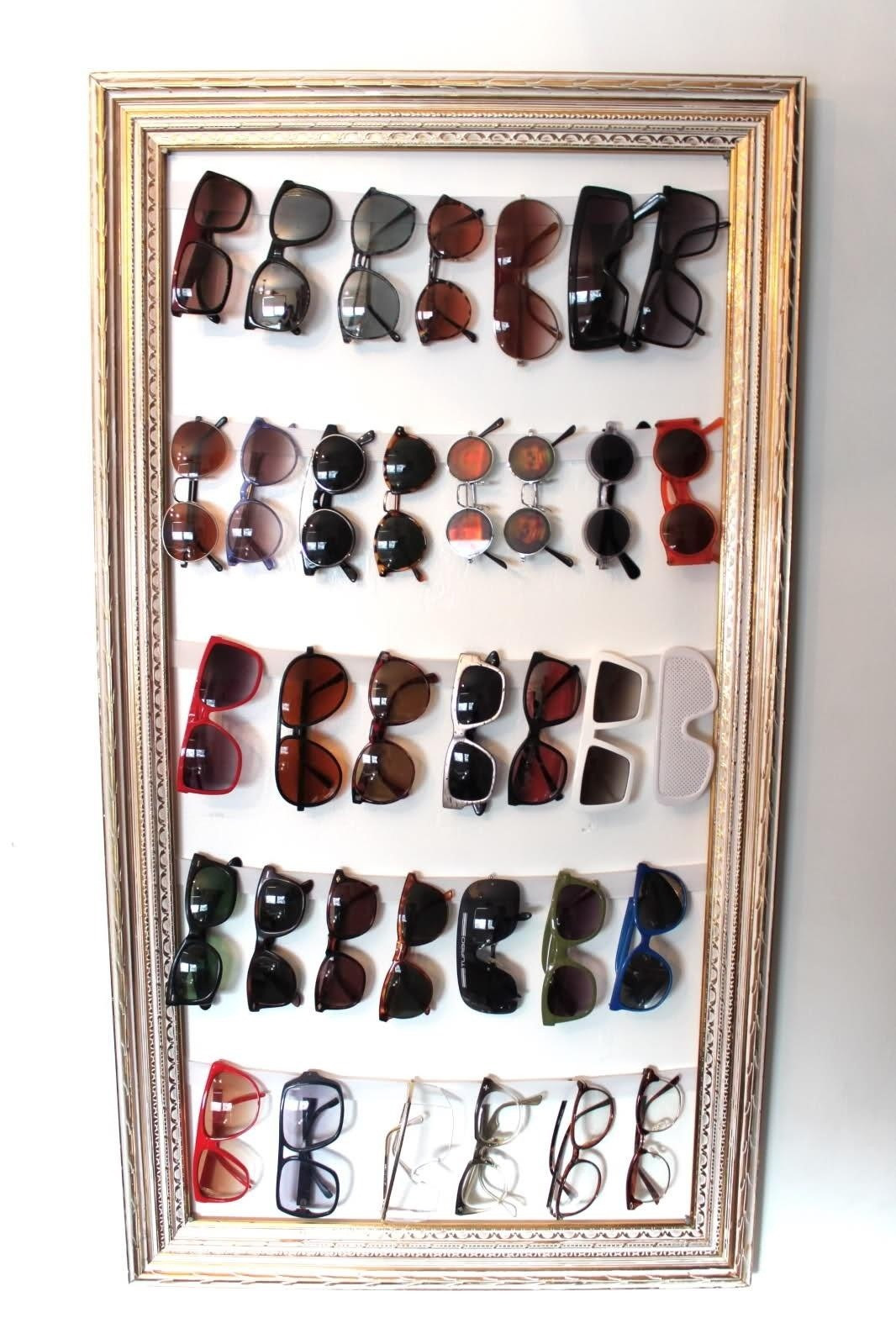 Sunglass Organizer DIY
 10 Beautiful DIY Ways to Declutter Your Closet