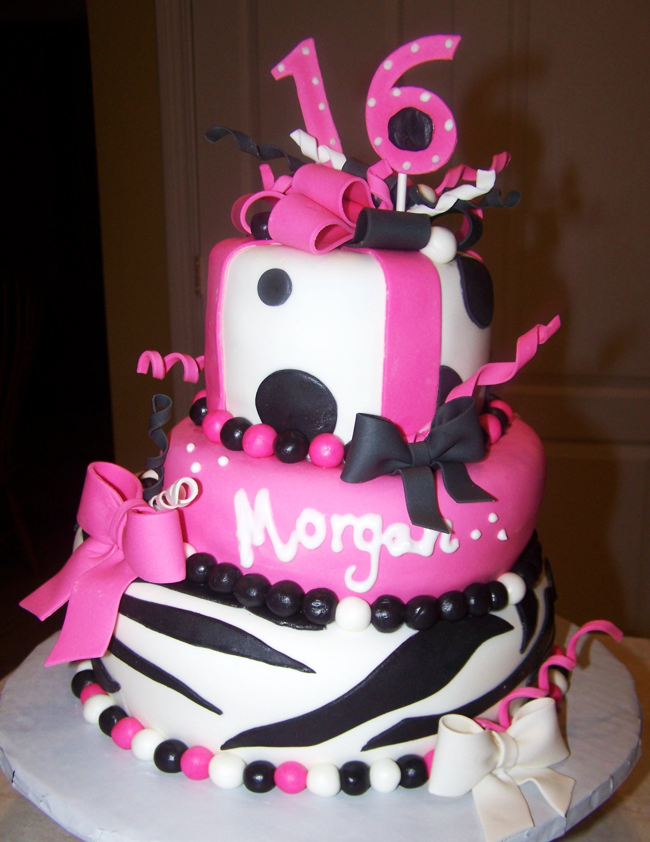 Sweet 16 Birthday Cake Ideas
 Sweet 16 Fun Topsy Turvy Cake