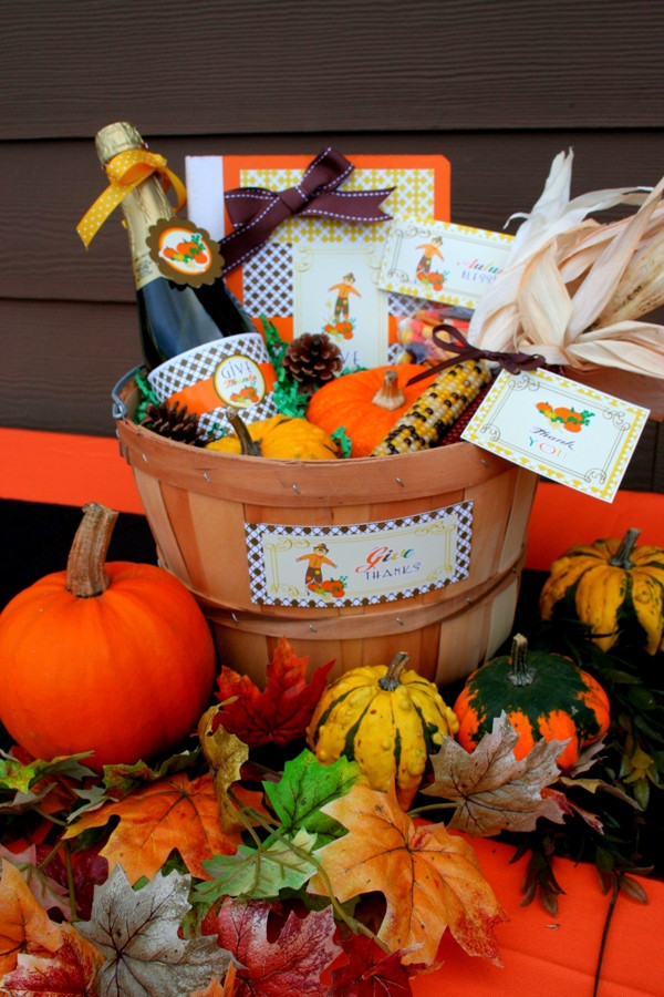 Thanksgiving Gift Basket Ideas
 Thanksgiving DIY Gratitude Gift Basket Party Ideas