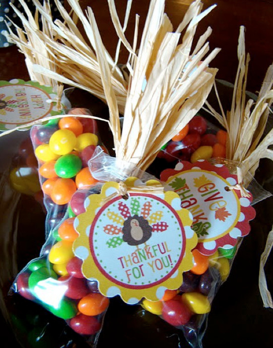 Thanksgiving Small Gift Ideas
 50 Cute Thanksgiving Treats For Kids