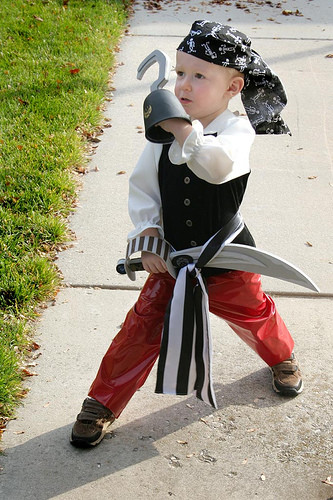 Toddler Pirate Costume DIY
 Toddler Pirate Costumes