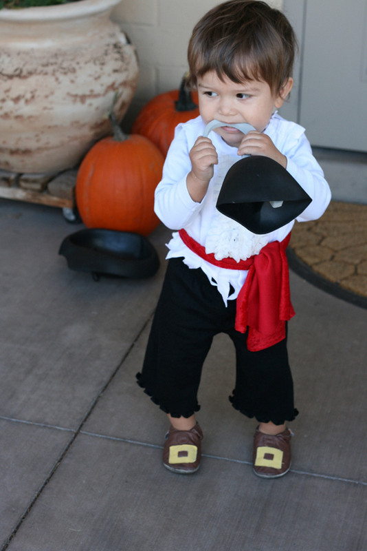 Toddler Pirate Costume DIY
 Craftionary