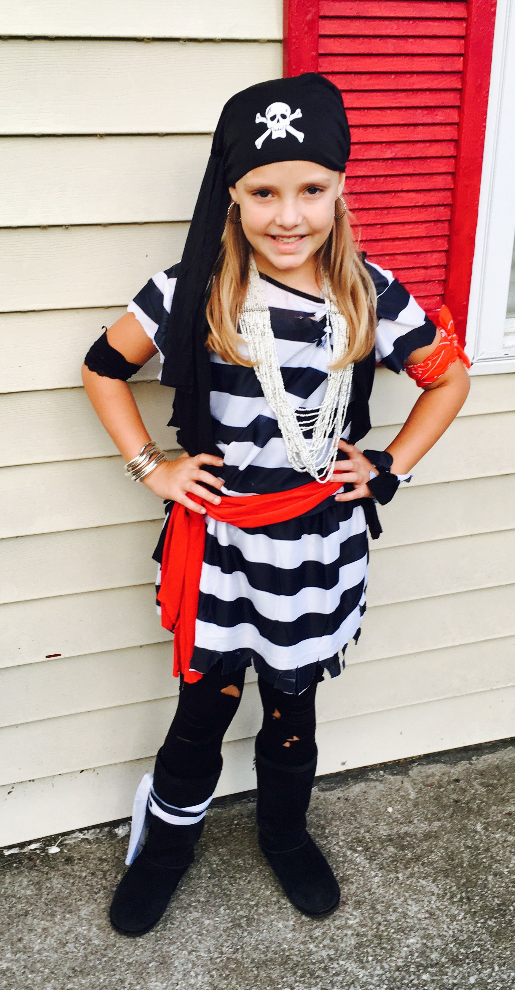Toddler Pirate Costume DIY
 Easy girl s pirate costume made from cheap adult size