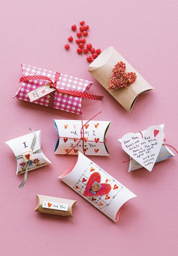 Valentine Gift Box Ideas
 24 ADORABLE GIFT IDEAS FOR THE WOMEN IN YOUR LIFE