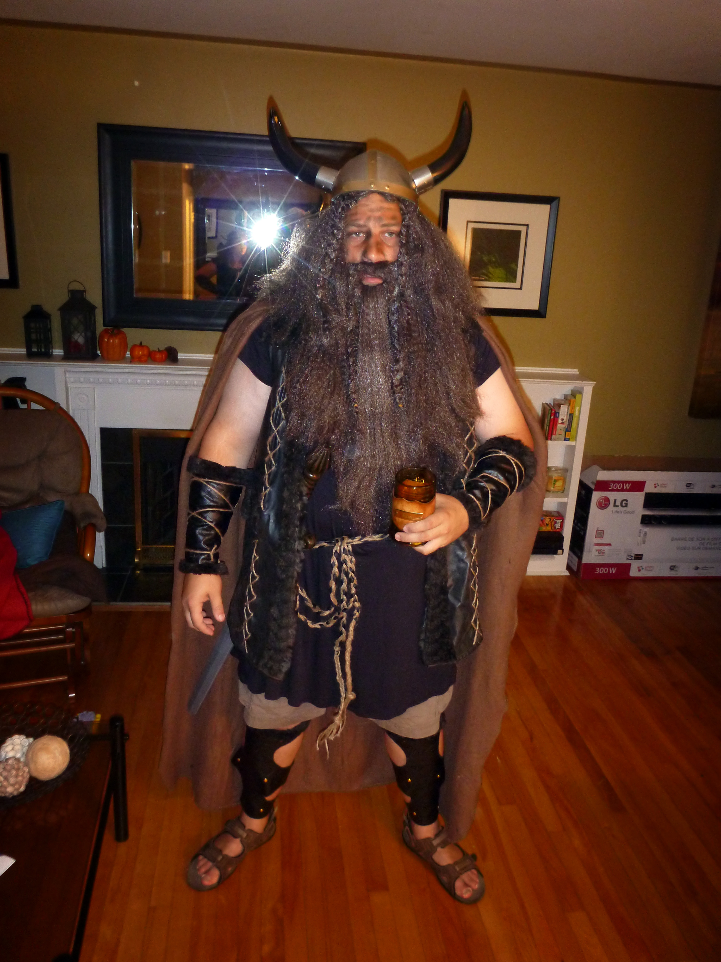 Viking Costume DIY
 Halloween DIY Viking Costume