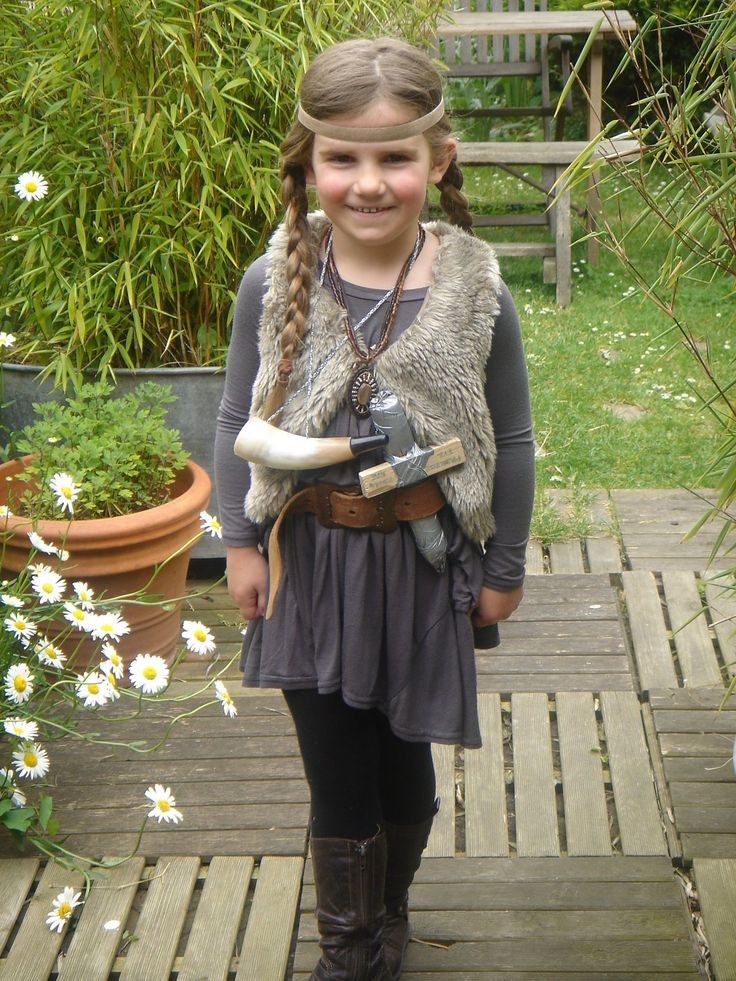 Viking Costume DIY
 Little girl wearing Viking costume
