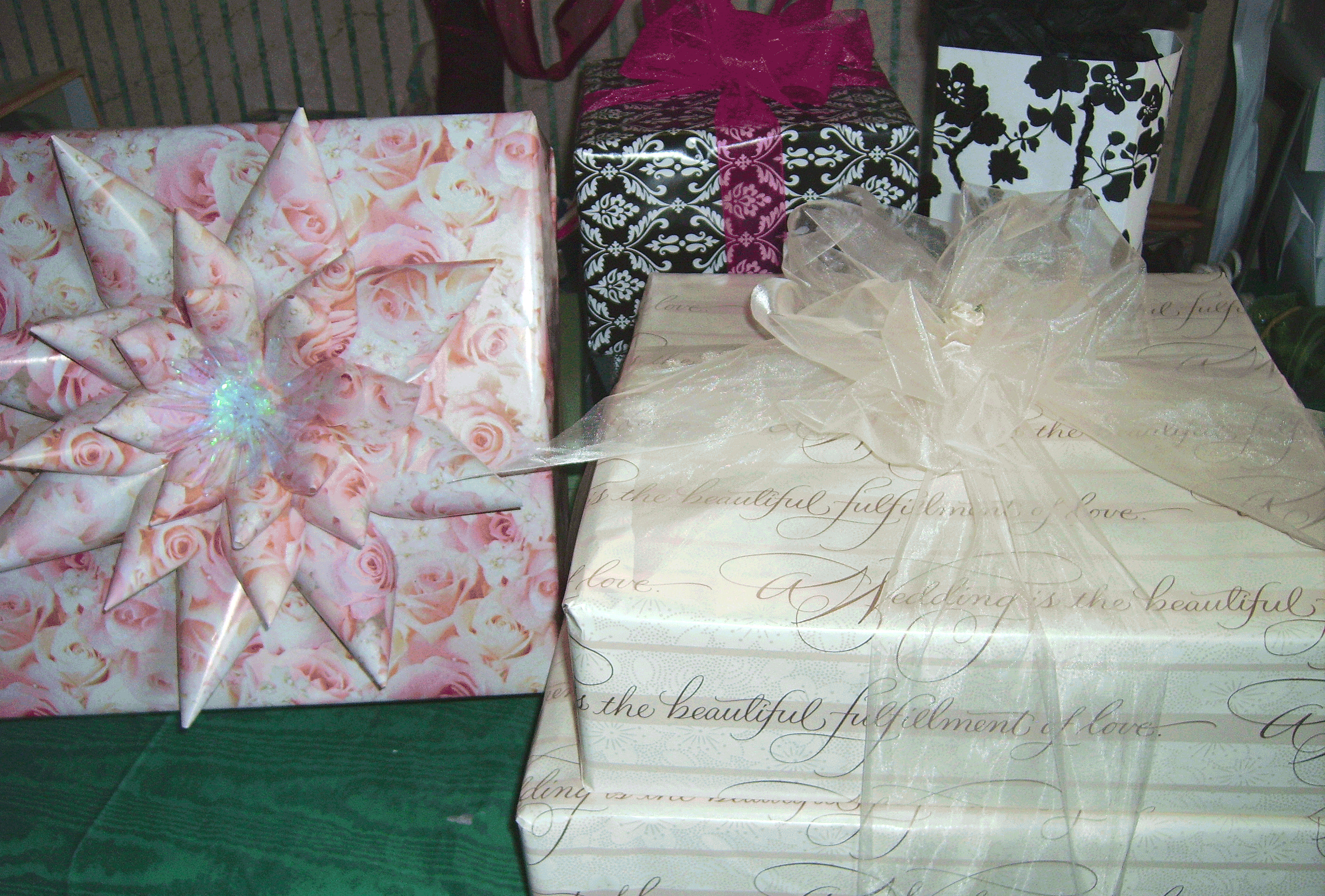 Wedding Gift Wrapping Ideas
 Wedding Gift Wrapping Ideas
