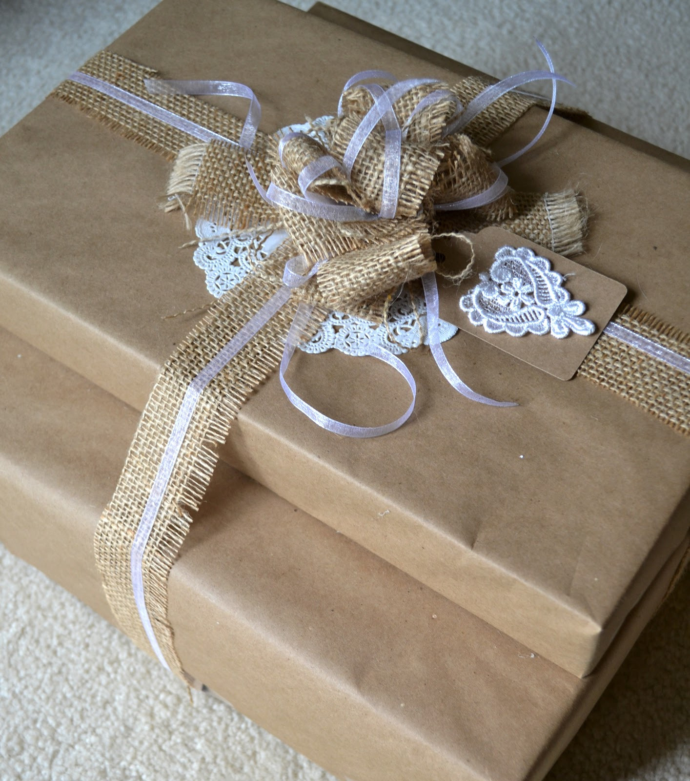 Wedding Gift Wrapping Ideas
 Simple Nature Decor