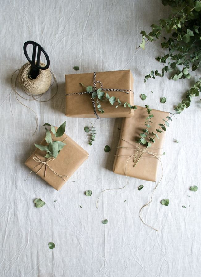 Wedding Gift Wrapping Ideas
 Best 25 Wedding t wrapping ideas on Pinterest