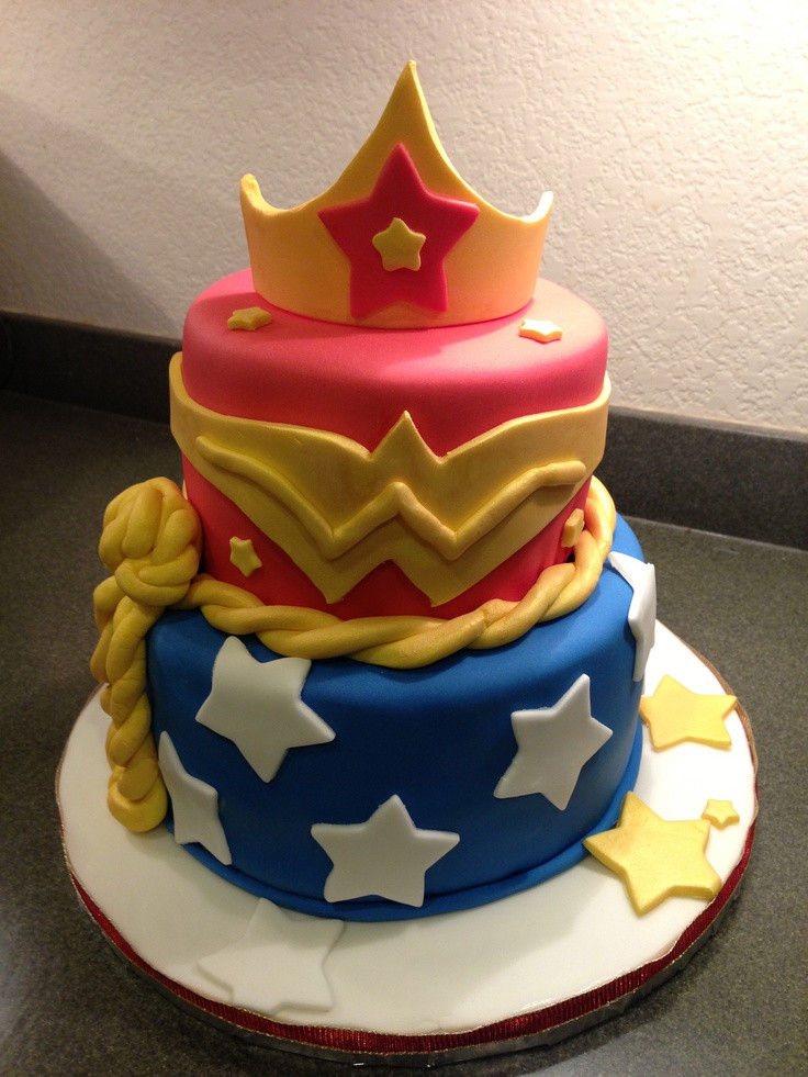 Wonder Woman Birthday Cake
 187 best Cakes Wonder Woman images on Pinterest