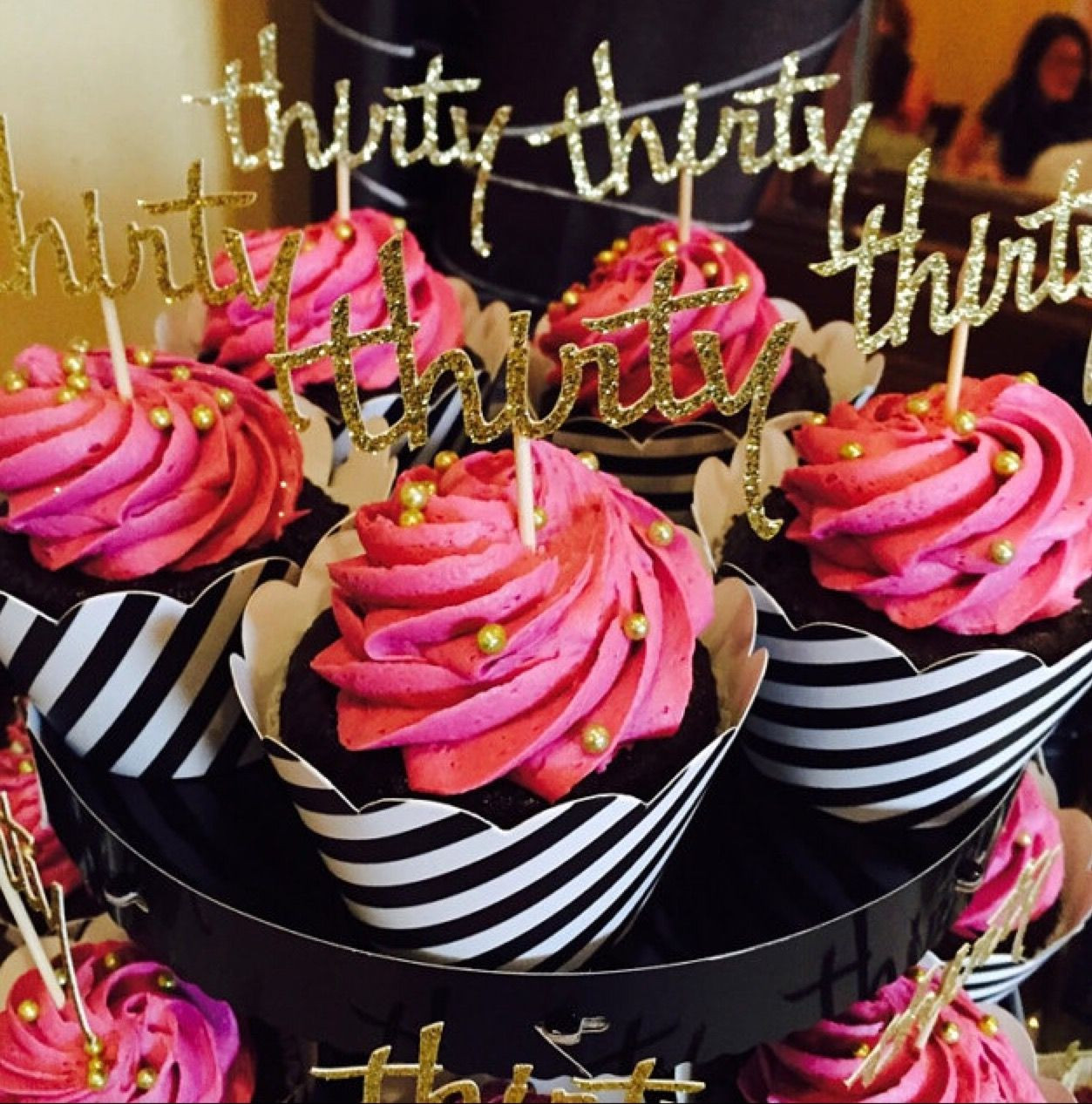 30 Birthday Decorations
 Cupcakes Kate Spade Party Setup