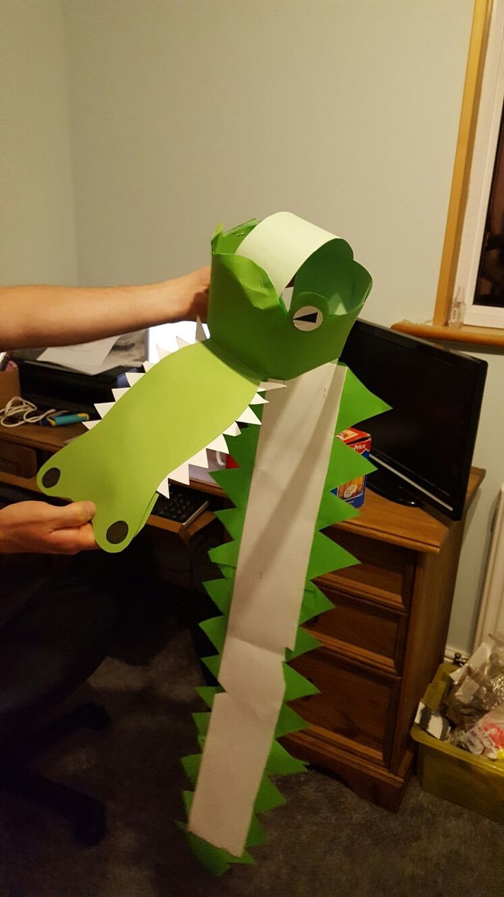 Alligator Costume DIY
 Best 25 Crocodile costume ideas on Pinterest