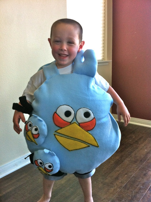 Angry Bird Costume DIY
 3 Little Things Happy Little Angry Bird