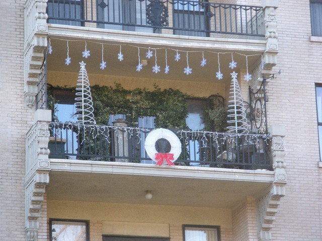 Apartment Balcony Christmas Decorating Ideas
 9 best Christmas Balcony images on Pinterest