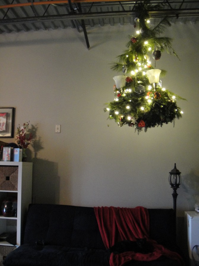 Apartment Sized Christmas Trees
 5 Easy Ways to Decorate an Elf Sized Apartment for