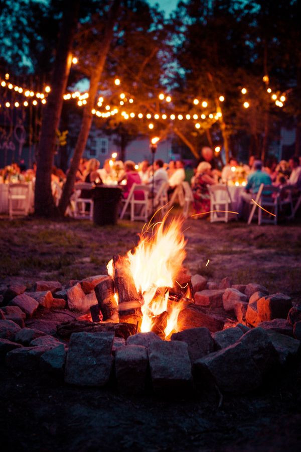 Backyard Bonfire Party Ideas
 Best 25 Backyard bonfire party ideas on Pinterest