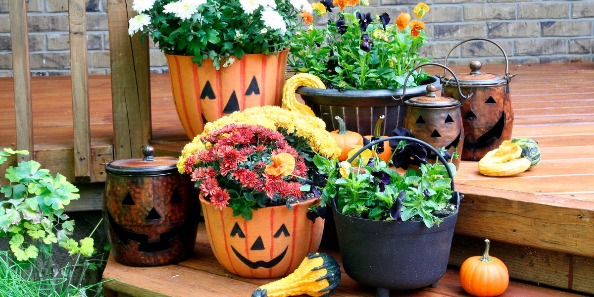 Backyard Halloween Decorations
 43 Best Outdoor Halloween Decoration Ideas Easy