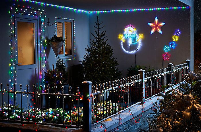 Balcony Christmas Lights
 How to Hang Outdoor Christmas Lights Rain City Solar Power