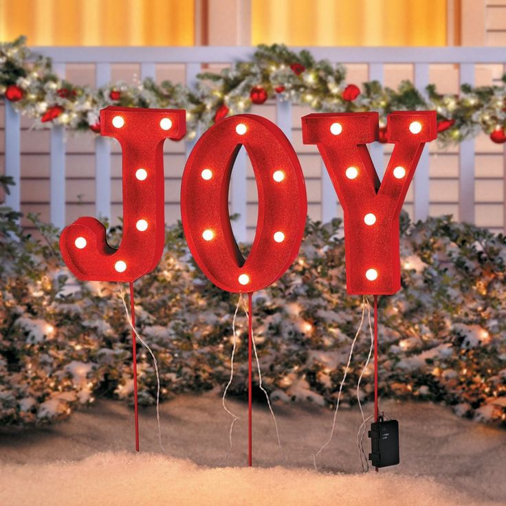 Battery Operated Outdoor Christmas Decorations
 156 best images about Outdoor Christmas Decorations on
