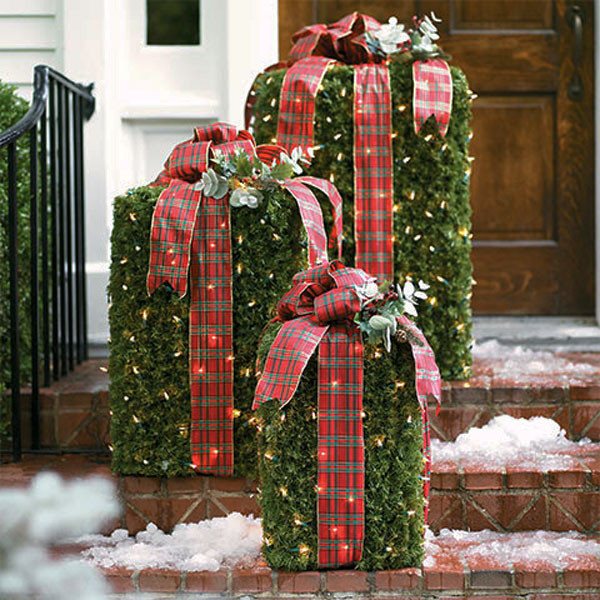 Best Outdoor Christmas Decorations
 21 Sparkle And Creative Outdoor Christmas Decorations