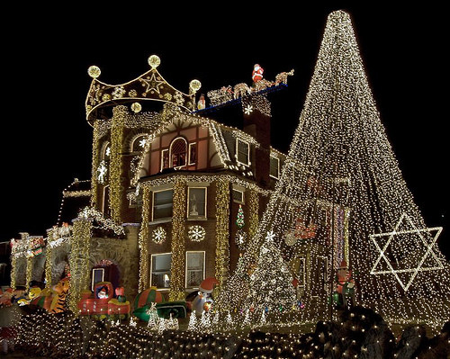 Best Outdoor Christmas Lights
 Top 10 Biggest Outdoor Christmas Lights House Decorations