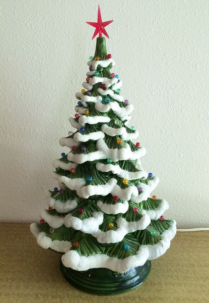 Ceramic Christmas Tree Lamp
 1970s Vintage Ceramic Snow Flocked Light Up Christmas Tree