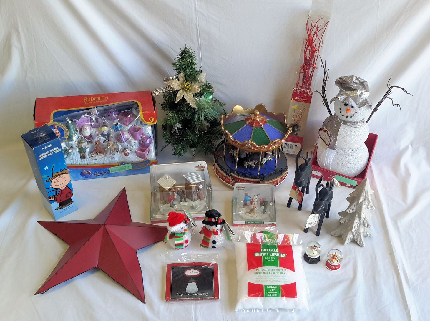 Cheap Christmas Home Decor
 Wholesale Lot of 20 Assorted Holiday Christmas Decor Items