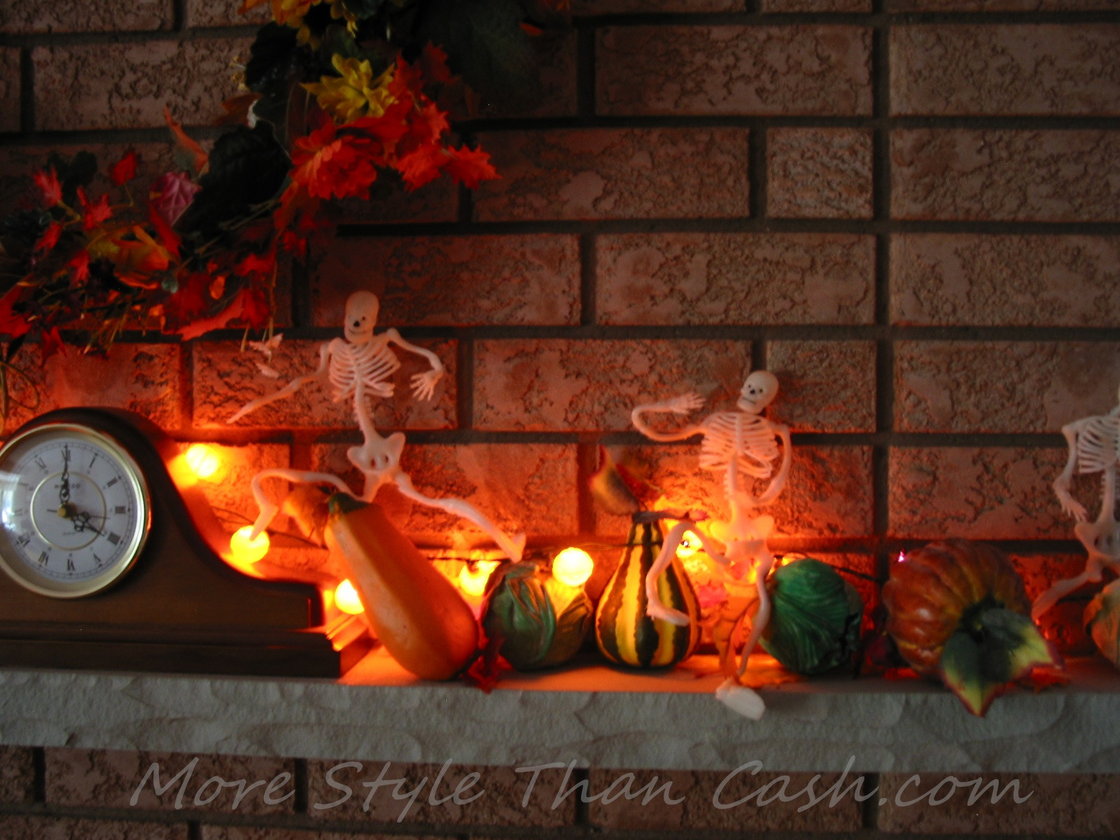 Cheap Indoor Halloween Decorations
 Cheap and Easy Indoor Halloween decorating ideas