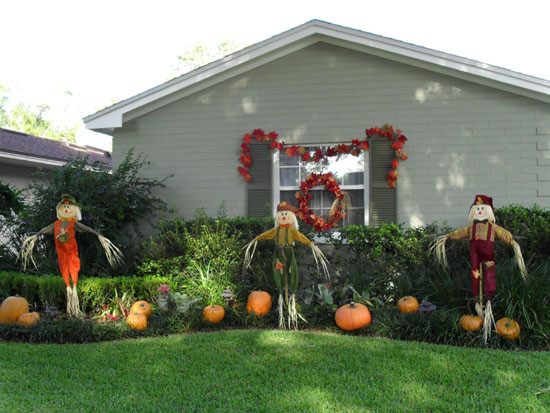 Cheap Outdoor Halloween Decorations
 15 DIY Halloween Yard Decorations