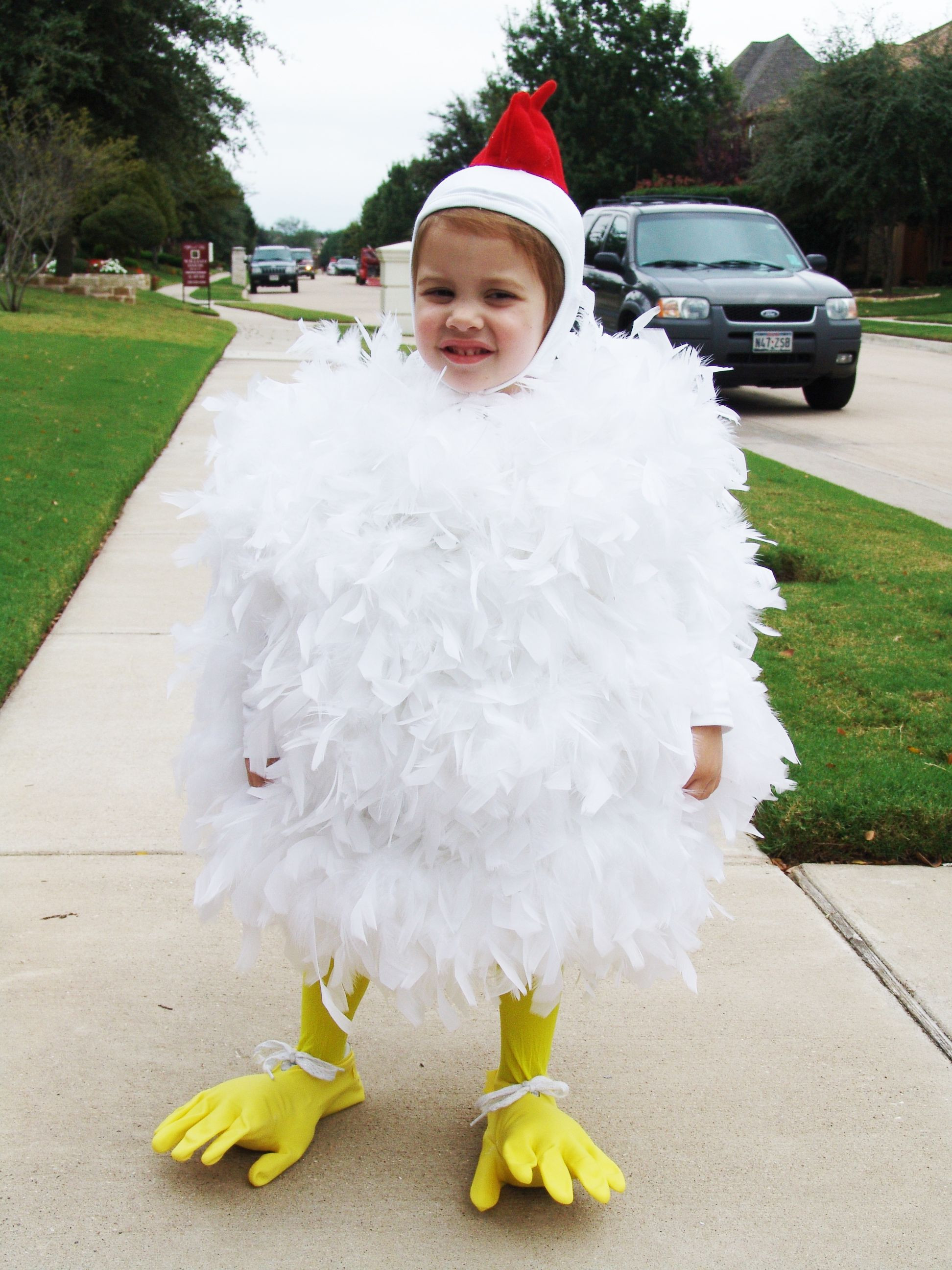 Chicken Costume DIY
 50 DIY Halloween Costumes