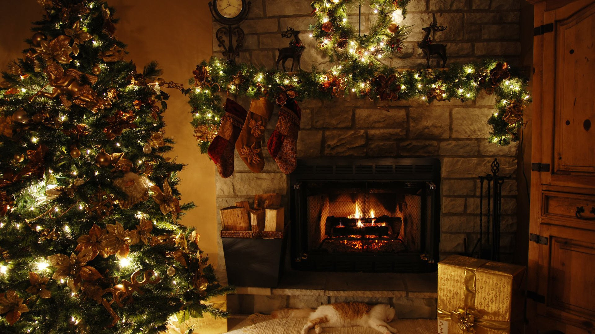 Christmas Background Fireplace
 4K Christmas Fireplaces Wallpapers High Quality