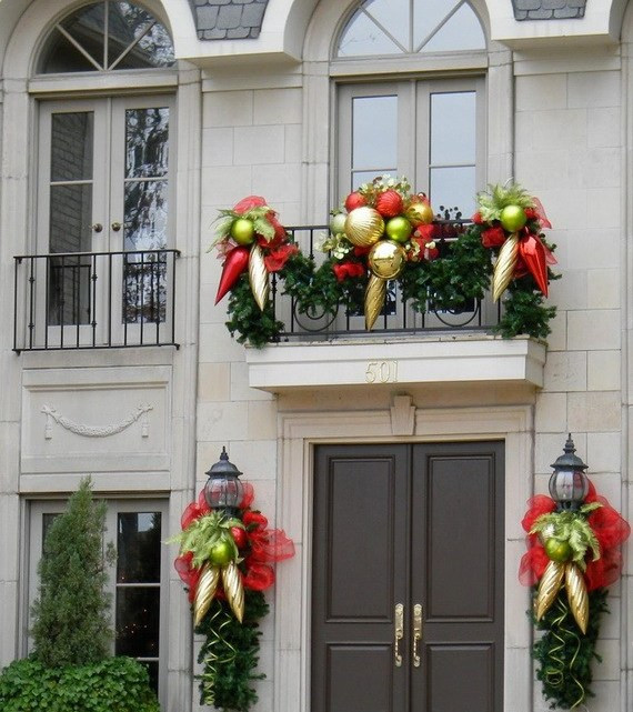 Christmas Balcony Decorating
 Ideas to Decorate a Balcony for Christmas