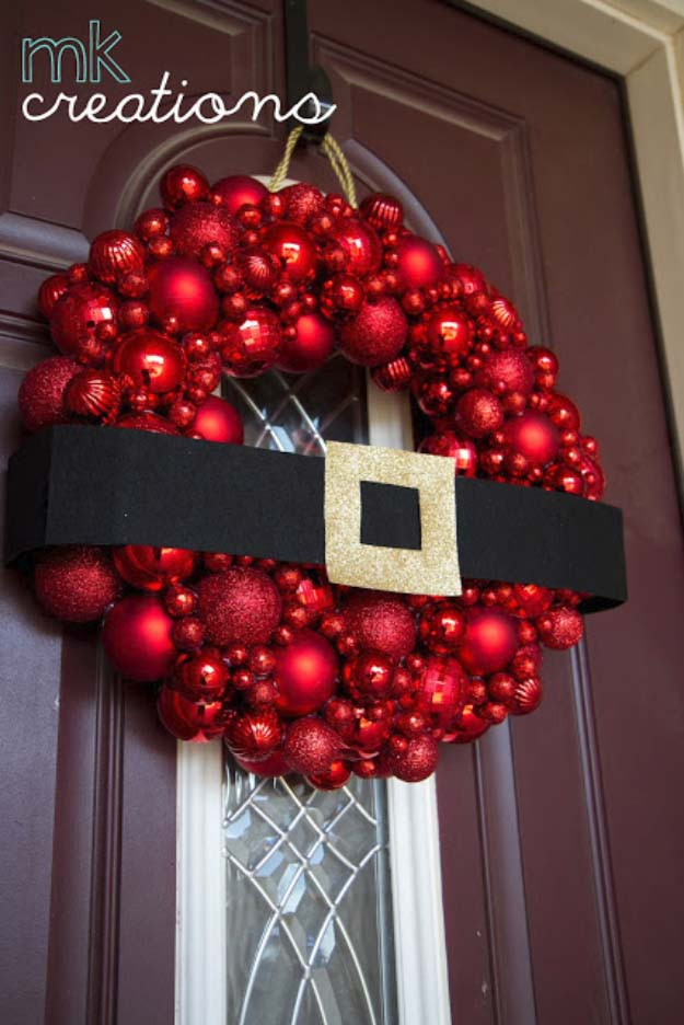 Christmas Ball Wreath DIY
 26 Most Beautiful DIY Holiday Wreaths Ever