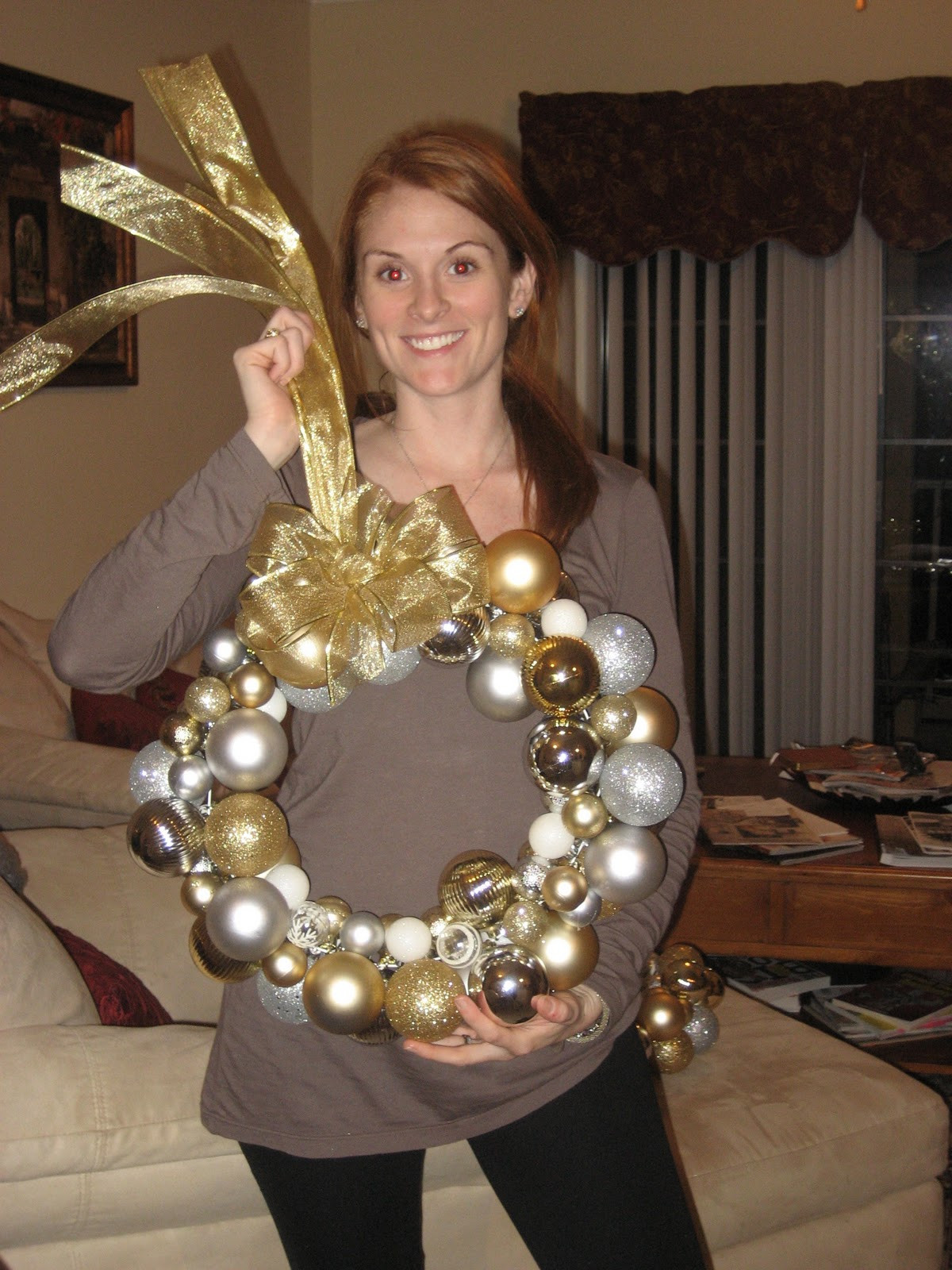Christmas Ball Wreath DIY
 DIY Christmas Ornament Wreath – fy Cozy Couture