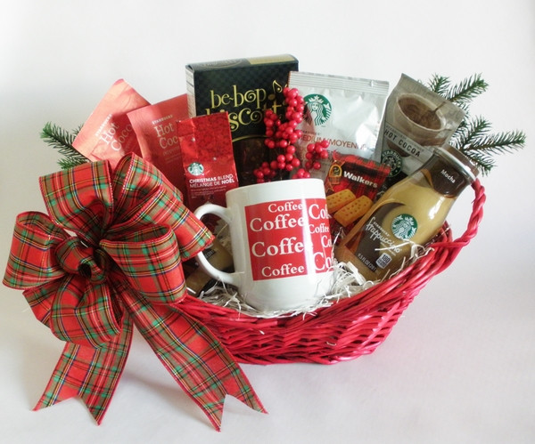 Christmas Basket DIY
 Christmas basket ideas – the perfect t for family and
