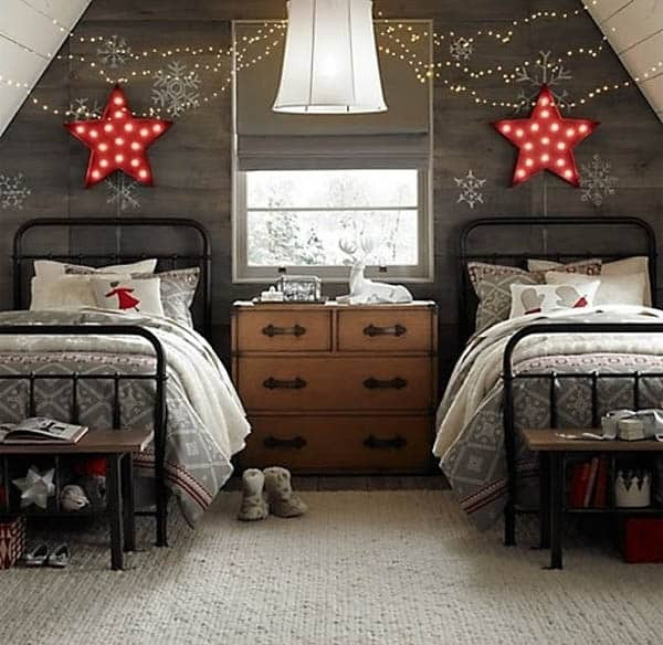Christmas Bedroom Decor
 66 Inspiring ideas for Christmas lights in the bedroom