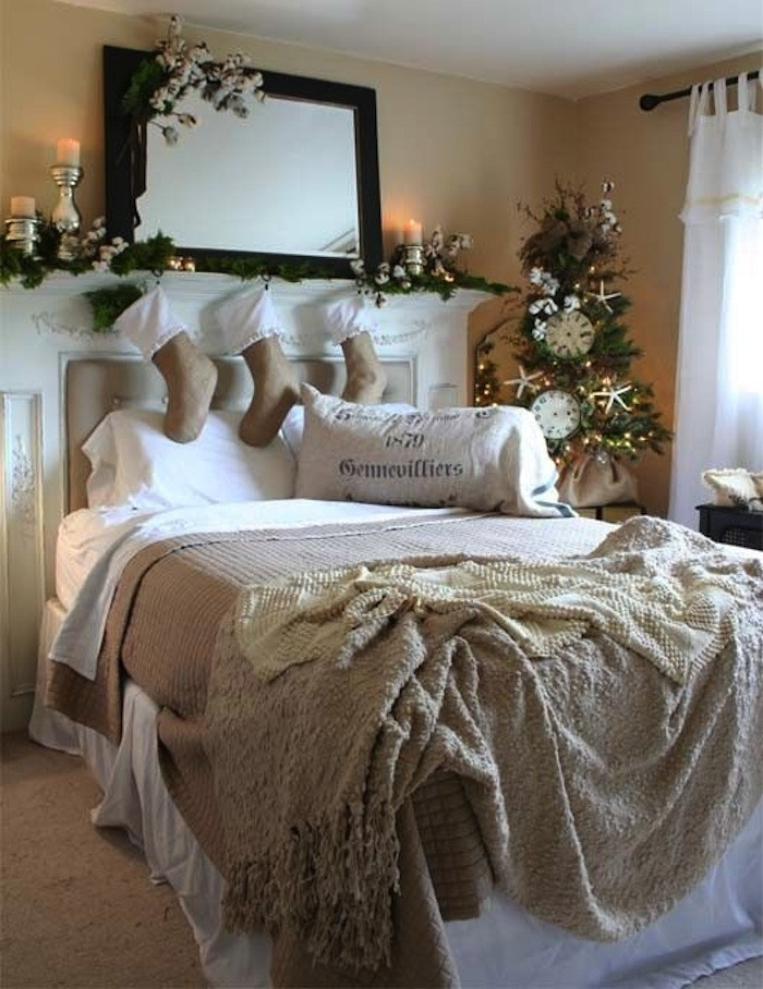 Christmas Bedroom Decoration
 10 Country Christmas Decorating Ideas