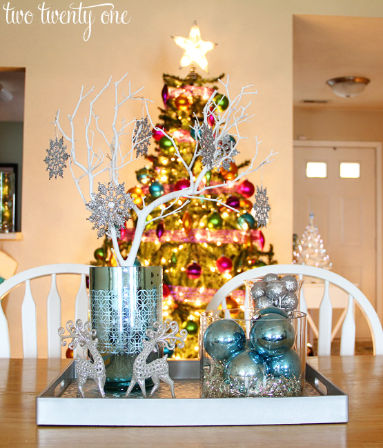 Christmas Centerpieces DIY
 19 Simple and Elegant DIY Christmas Centerpieces Style