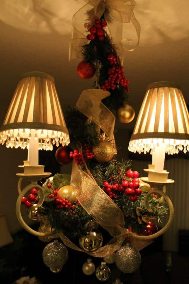 Christmas Chandelier Lamp Shades
 17 Gorgeous Christmas Chandeliers For A Yuletide Home