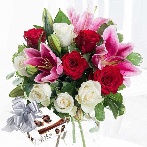 Christmas Day Flower Delivery
 Christmas Flowers FREE Delivery & Pop Up Vase
