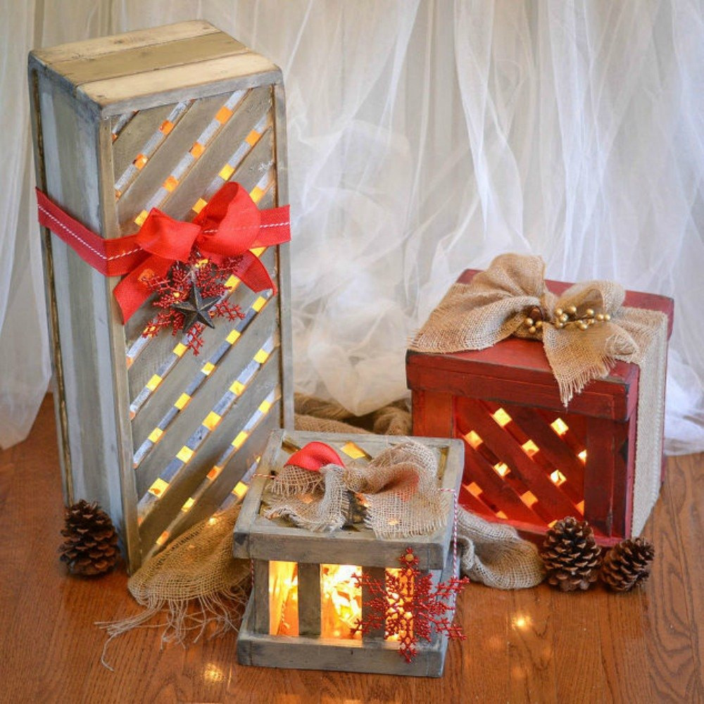 Christmas Decor DIY
 Make Your Porch Look Amazing With These DIY Christmas