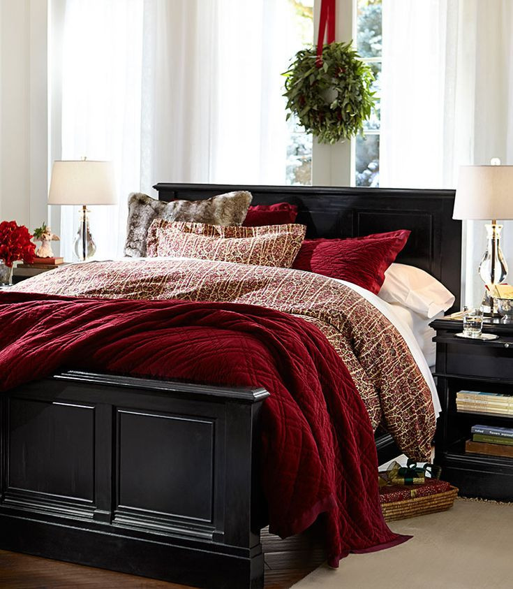 Christmas Decorated Bedroom
 Best 25 Christmas bedroom ideas on Pinterest