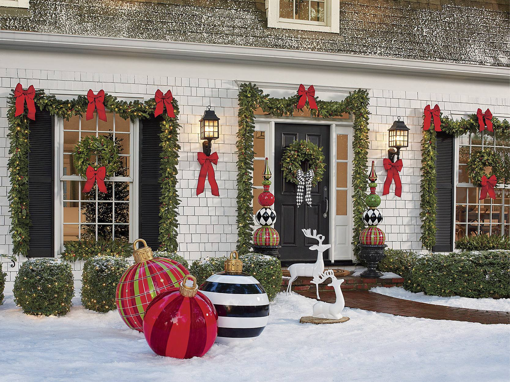 Christmas Decorations For Front Porch
 Christmas Porch Decorations 15 Holly Jolly Looks