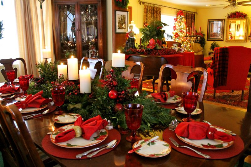 Christmas Dining Room Table Decorations
 21 Amazing Creative Christmas Dining Table Ideas