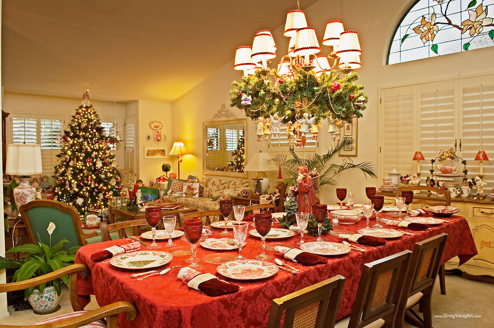 Christmas Dining Table Decorating
 Christmas dinner table