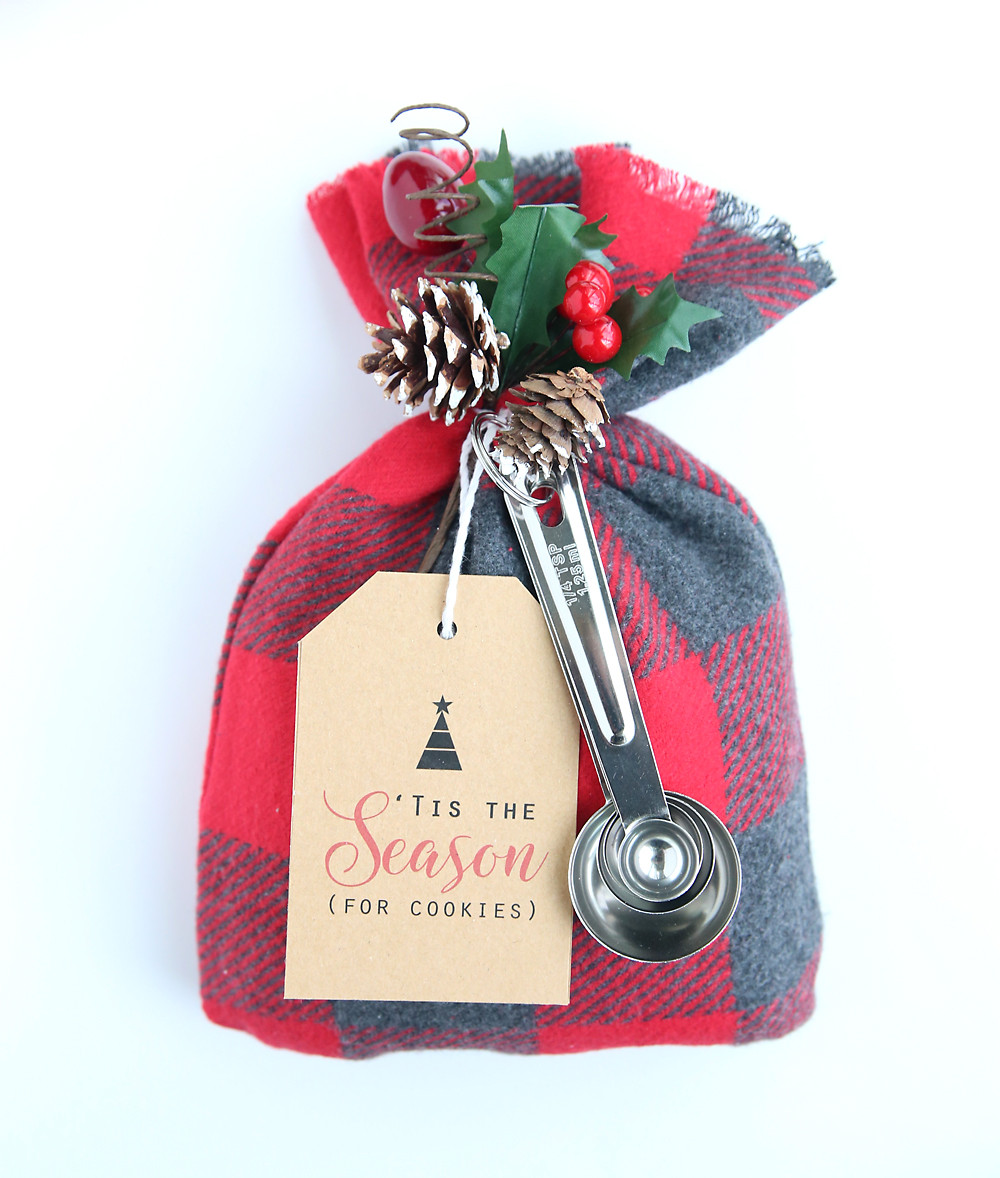 Christmas DIY Gifts
 cookie mix t sack