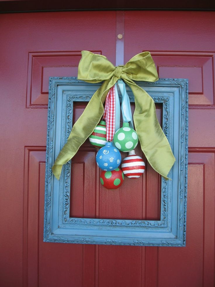 Christmas Door Decorations DIY
 38 Stunning Christmas Front Door Décor Ideas