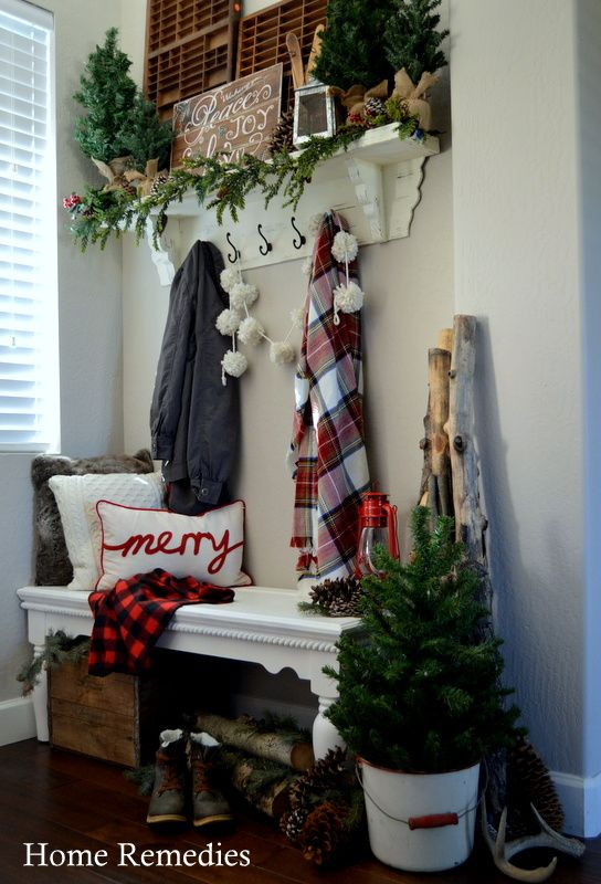 Christmas Entryway Ideas
 Best 25 Christmas entryway ideas on Pinterest