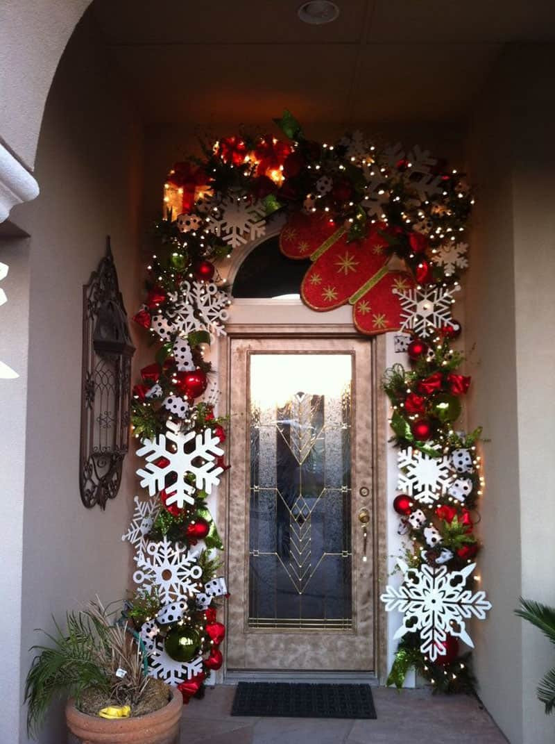 Christmas Entryway Sets
 40 Stunning Christmas Porch Ideas
