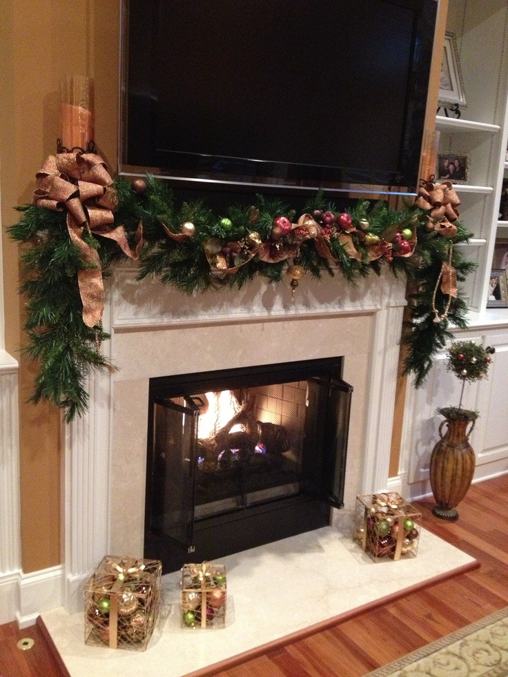 Christmas Fireplace Mantel Decorating Ideas
 Fireplace mantel Christmas Pinterest